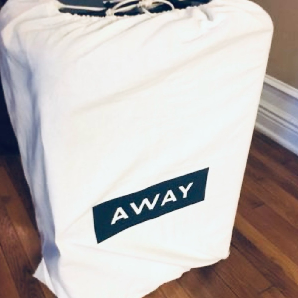 AWAY Large
Dustbag/Laundry Travel Bag